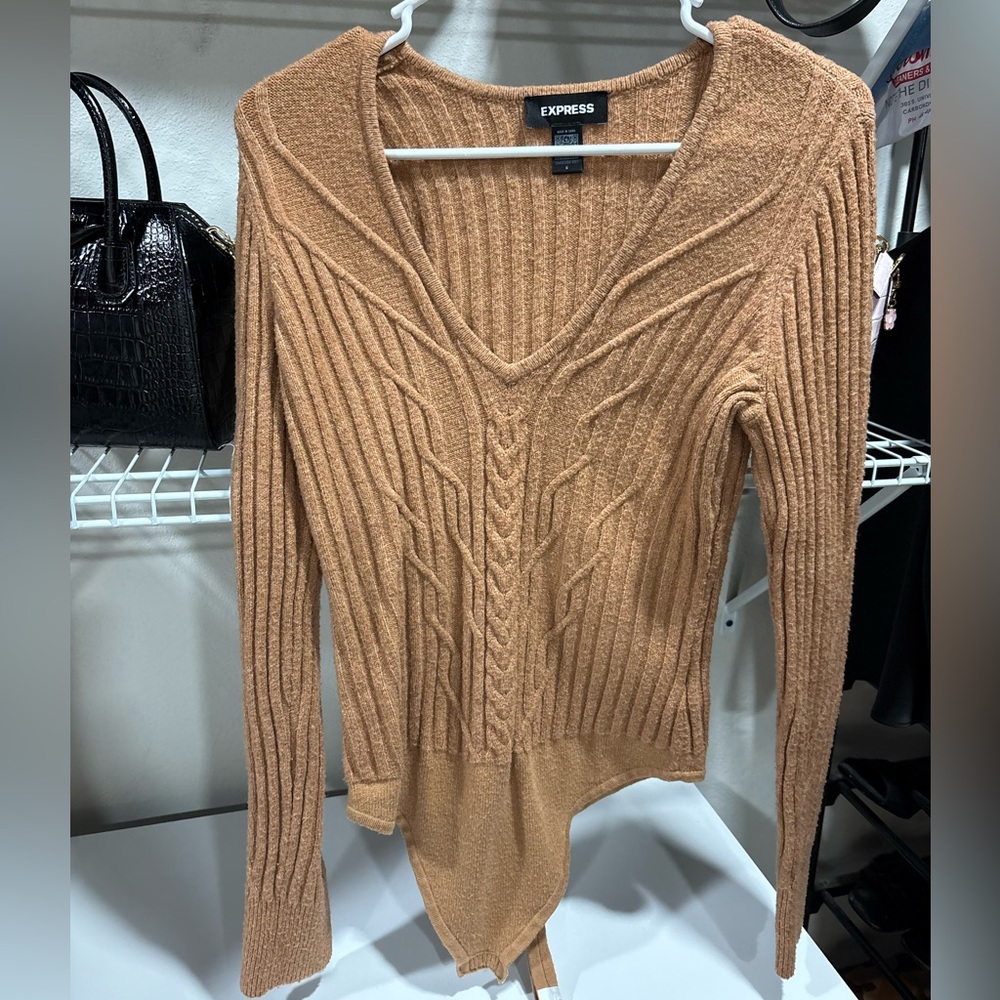 3 for $18 SALE Express Women's Tan V-Neck Sweater Bodysuit